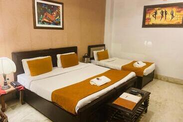 Hotell Meenakshi Udaipur Family Preffered