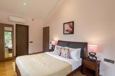 آپارتمانهای توریستها Stayvista S Stars & Boulevards With Kids Zone, Gazebo Lawn, Stargazing Glass Ceiling, Indoor Activit