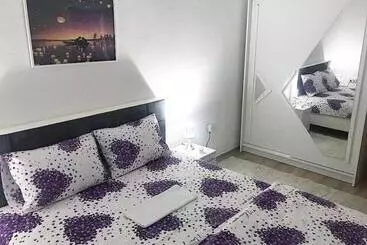 آپارتمان‌های توریست‌ها Apartman Dunja Ii