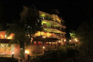 Szálló Sleepy Panda