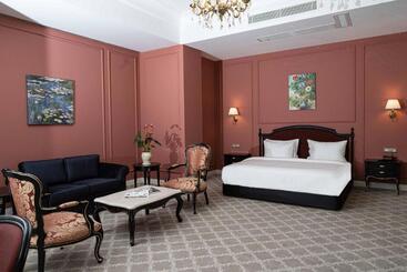 هتل Anim Boutique