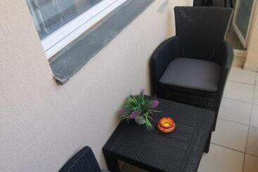 آپارتمان‌های توریست‌ها White House Ns