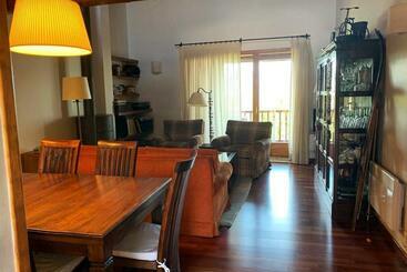 Turistlägenheter Amplio Duplex Con Piscina Cerca De Puigcerdà