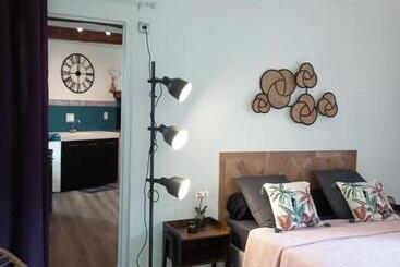 آپارتمان‌های توریست‌ها Côté Cour