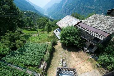 민박 Mettegrosjans