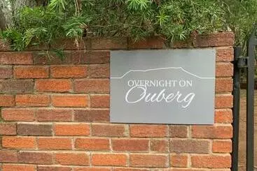 ペンション Overnight On Ouberg