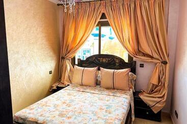 Turistlägenheter Spacieux Avec Vue Historique Unique