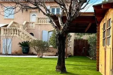 Aamiaismajoitus (B&B) Mélisande Au Pays Des Orjouliers