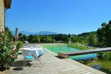 Bed and Breakfast La Voureyline