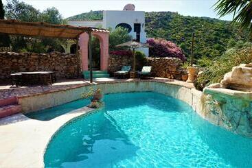 Bed & Breakfast Alegria Y Luna