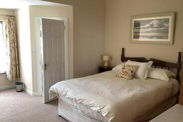 Palmgrove Bed & Breakfast