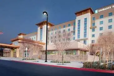 Hotelli Embassy Suites Palmdale
