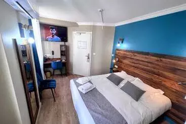 Szálloda Logis Hôtel Spa La Poste