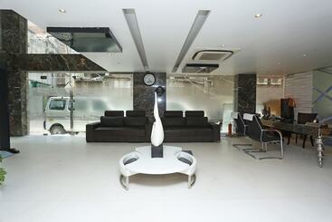 Staybook Hotel Uppal International