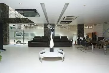 Staybook Hotel Uppal International