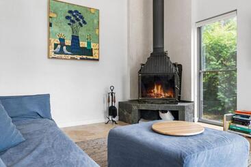 דירות לתיירים Sky High House