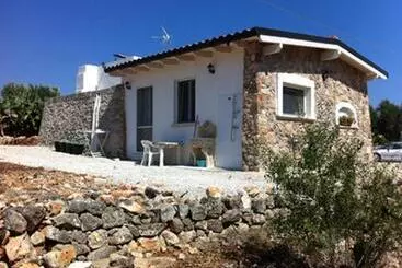 ツーリストアパートメント Trullo Rifugio