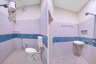 Collection O Hotel Dream Connect