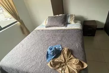 ツーリストアパートメント Gigahouse