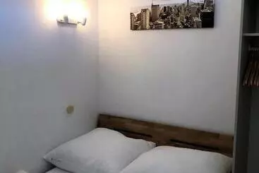 ツーリストアパートメント Bellevue C30