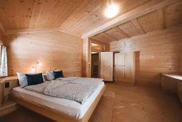 ツーリストアパートメント Chalet Ulten