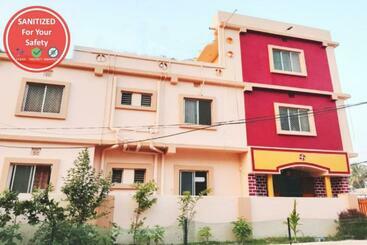 Hotel Goroomgo Gokul Anand Bhawan Puri