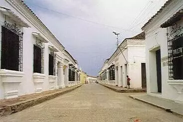 ペンション Casa Serrano   Callejón De Don Blas 3 Hab Carreto