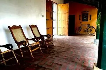 ペンション Casa Serrano   Callejón De Don Blas 3 Hab Carreto