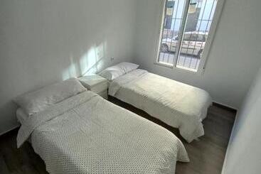 관광객 아파트 All Season Flat