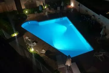 Apartmanszálloda Le Piscine Relax