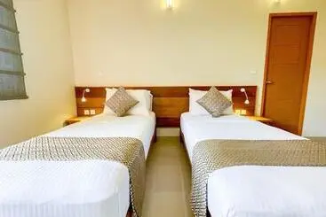 ペンション Suffix Retreat   Stay, Dive & Explore Fuvahmulah