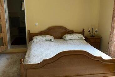 ツーリストアパートメント Vila Kost Apartman 2