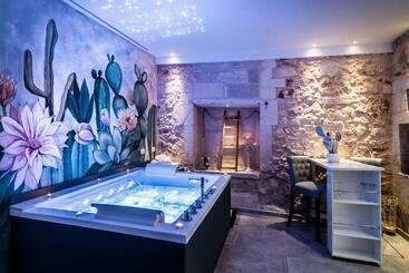 پانسیون Siricyaus Luxury Room