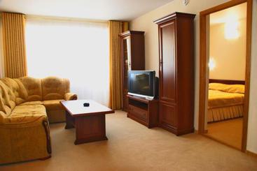 בית מלון כפרי De La Mapa Resort