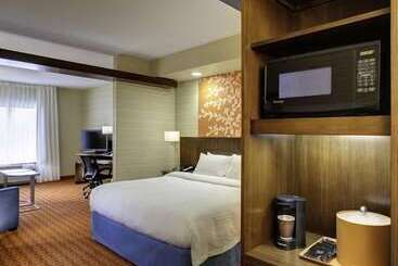 בית מלון כפרי Fairfield Inn & Suites By Marriott Des Moines Urbandale