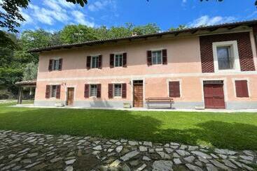 شقق خاصة سياحية Cascina Voglietti