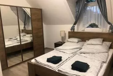 ツーリストアパートメント Sára Magánszálláshely Debrecen