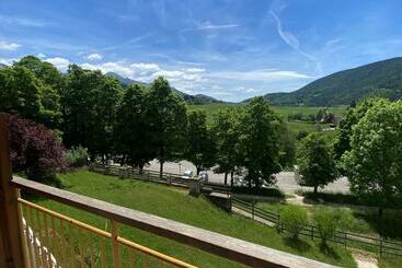 ツーリストアパートメント Appartement 2 Pièces Avec Jardin Et Balcon à Villard De Lans, Proche Centre Et Navettes   Fr 1 515 1