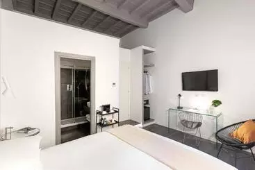 پانسیون N   Space Modern Guestrooms