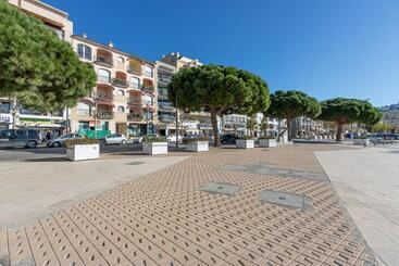 آپارتمان‌های توریست‌ها Badia De Roses 1 New Apartment