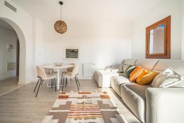 آپارتمانهای توریستها Exclusive 2 Bed 2 Bath Penthouse With Golf Views De2332ev