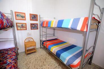 Turistlägenheter Villa Rosa 10 Personas Montbarbat Costa Brava