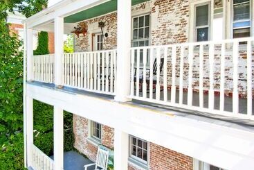 בית מלון כפרי Hudson Mariner