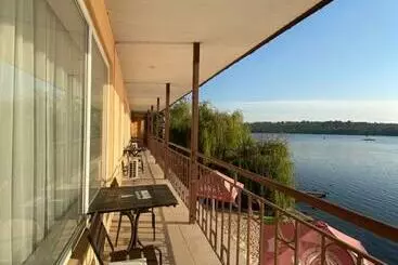 ホテル мини отель на берегу днепра на яхт клуб бомбардир