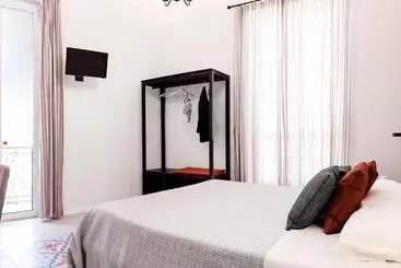 پانسیون Antista Rooms