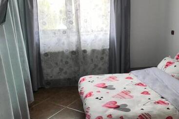 پانسیون Casa Trotus