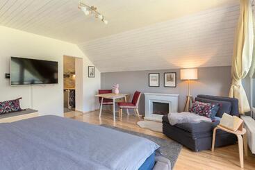 Жильё для туристов Rož Ca Apartments With Mountain View