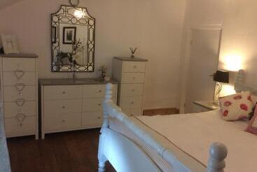 Apartamentos turísticos 1850s Character Stone Cottage