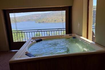 Vakantie-appartementen Fish Eagle Manor, Warmbaths