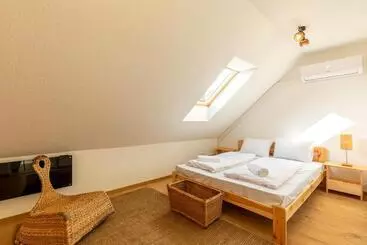 Tourist flats Villa Kőhegy Zamárdi By Bltn
